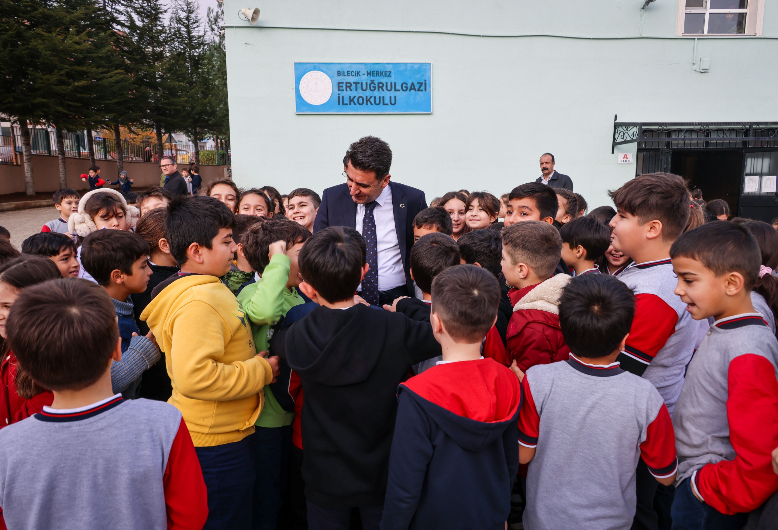 Vali Aygöl’den Ertuğrulgazi İlkokulu’na ziyaret