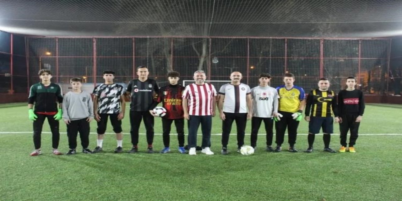 Dostluk Maçı Eğlenceli Geçti