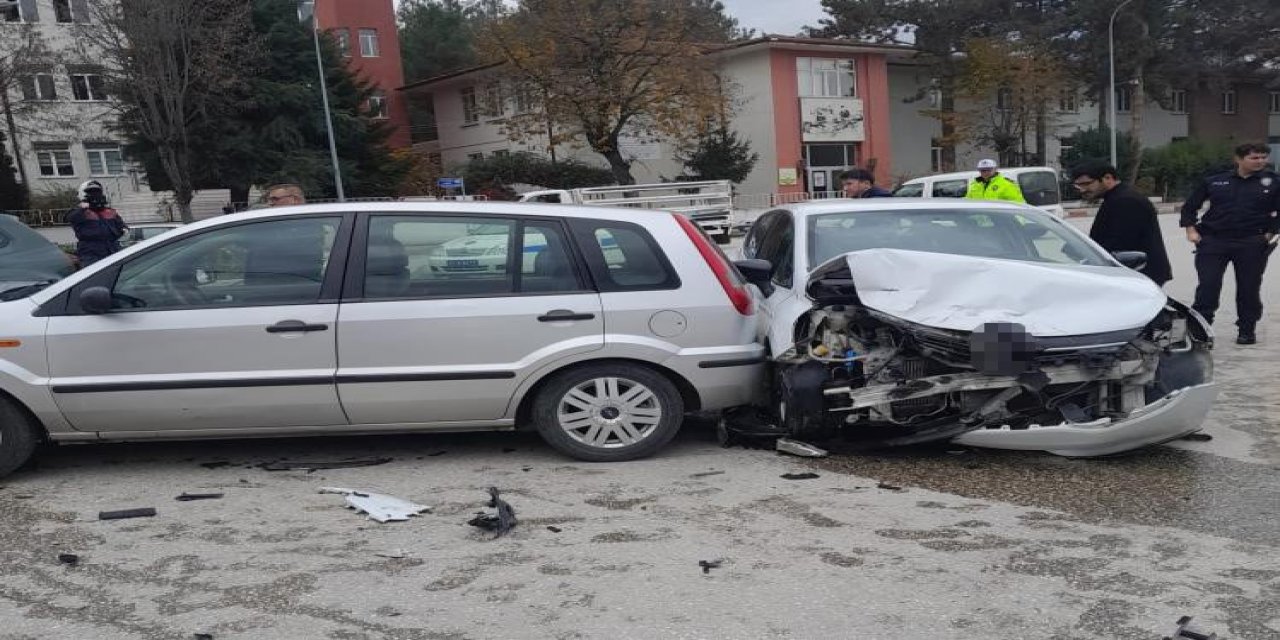 Bilecik’te Trafik Kazası: 3 Yaralı
