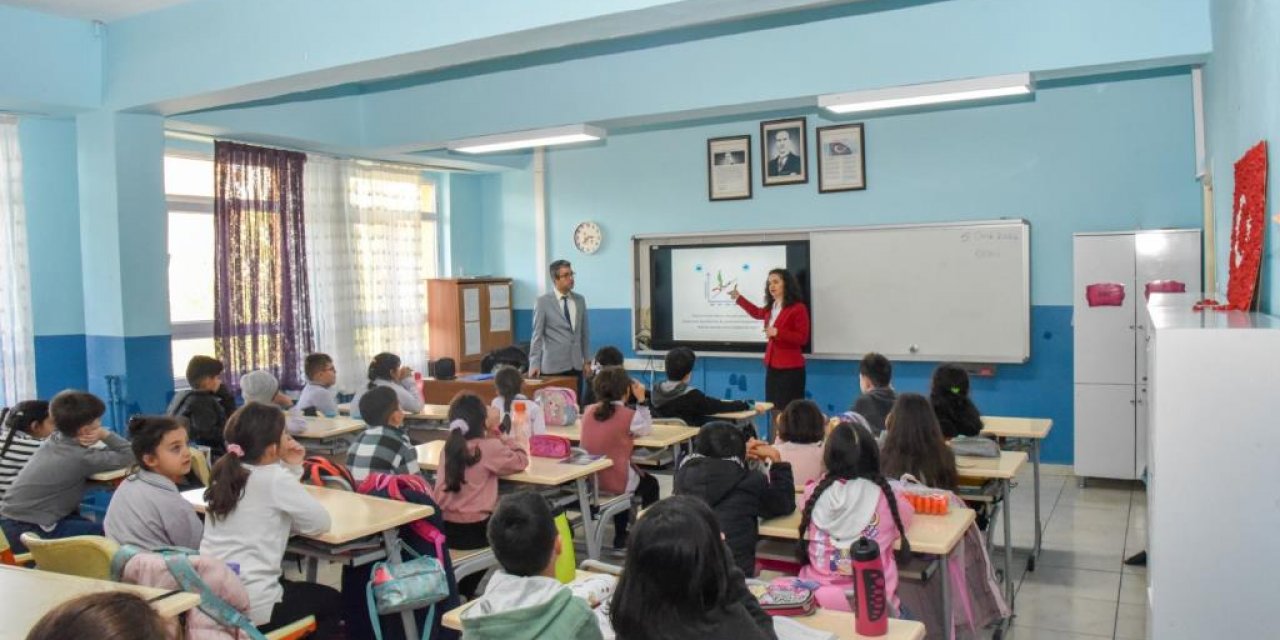 Öğrencilere “Enerji Verimliliği ve Tasarrufu” semineri