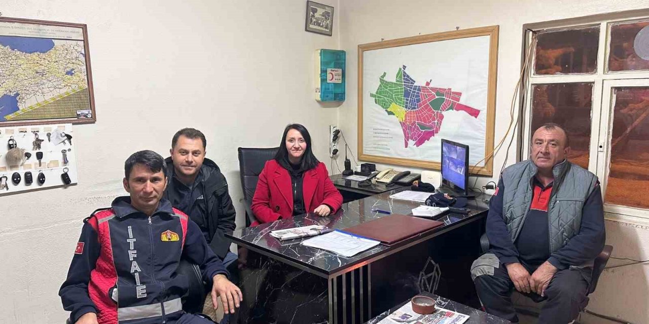 Başkan Tekin, Yoğun Kar Yağışına Karşı Tedbirleri Elden Bırakmadı