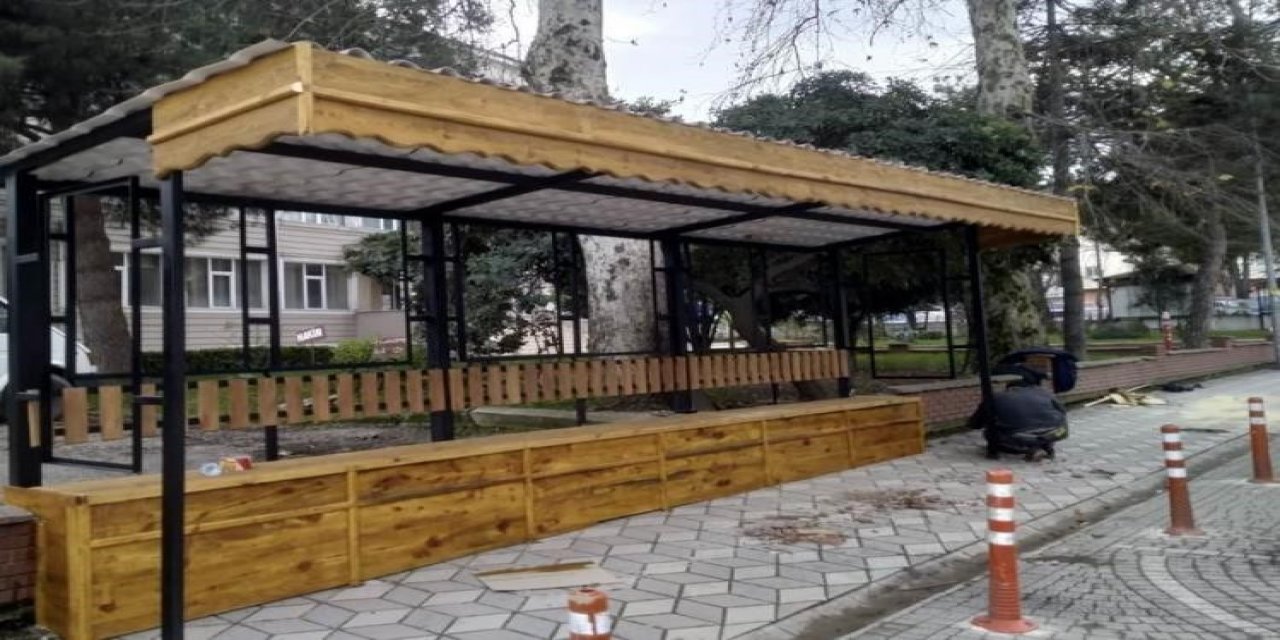Duraklar Yenilendi