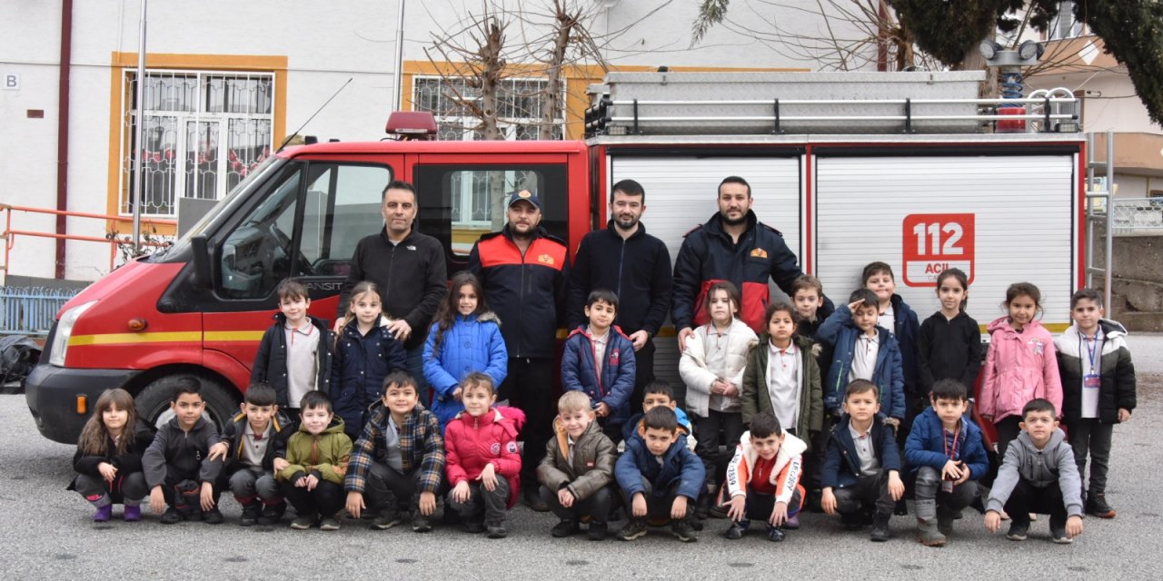 İlkokul öğrencilerine yangın eğitimi verildi