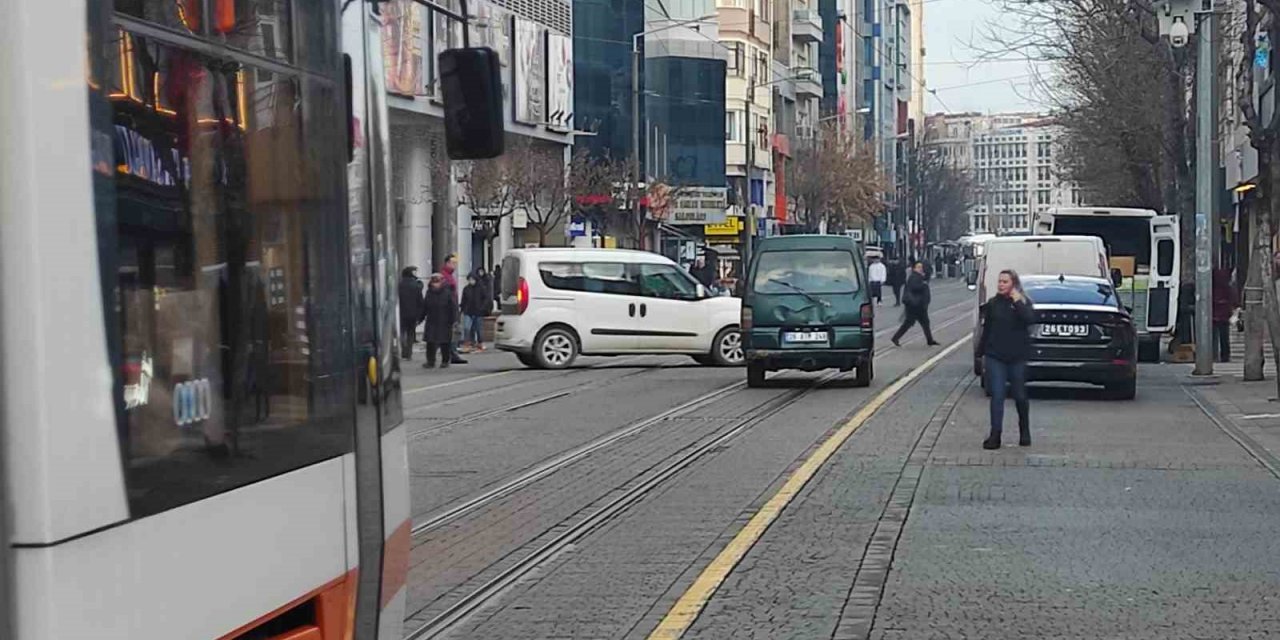 Trafiğe Kapalı 2 Eylül Caddesinde İlginç Görüntüler