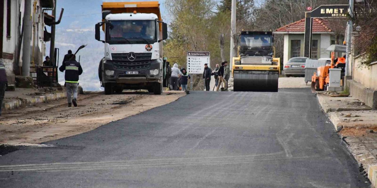 Sıcak Asfalt Çalışmaları 32 Günde Tamamlandı