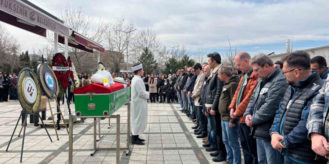 Trafik Kazasında Hayatını Kaybeden Öğretim Üyesi Ve Kızı Son Yolculuğuna Uğurlandı