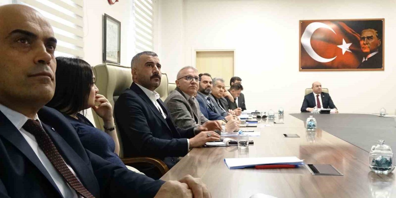 Tavşanlı Kaymakamlığında Kadına Ve Çocuklara Şiddet Konuları Görüşüldü