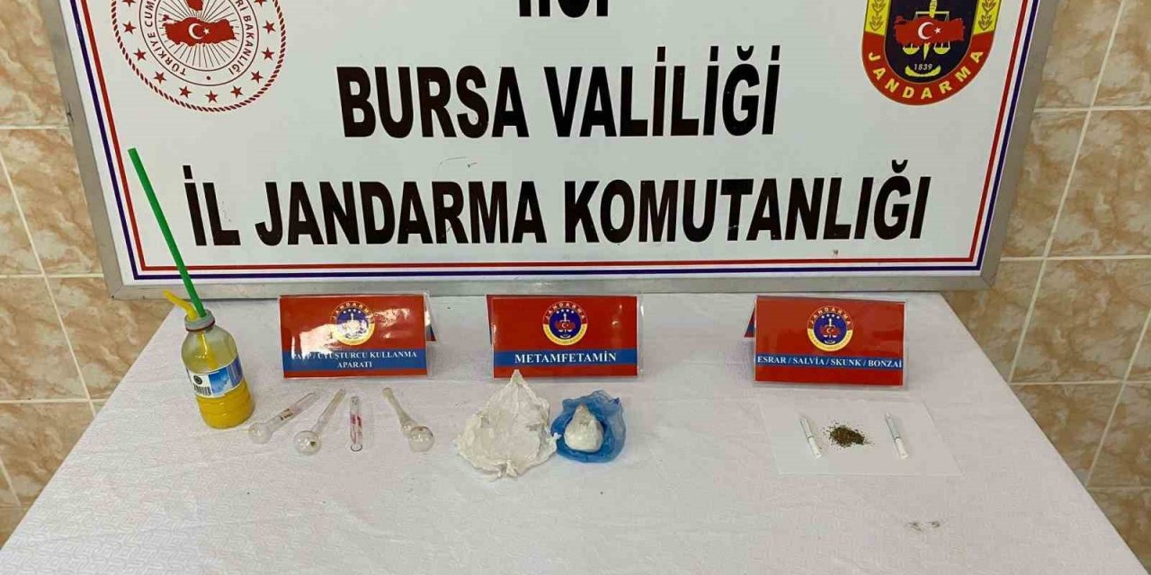 Yaşından Çok Suç Kaydı Vardı, Jandarmadan Kaçamadı