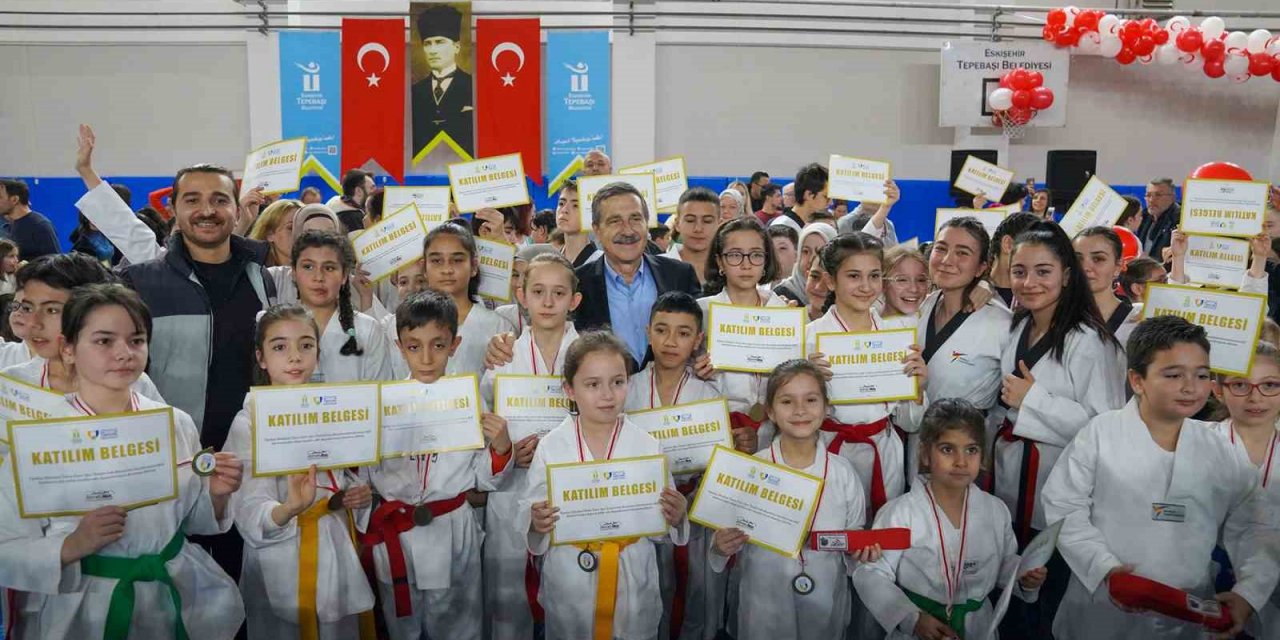 Güz Dönemi Kurslarının Kapanış Töreni Şölen Havasında Gerçekleşti