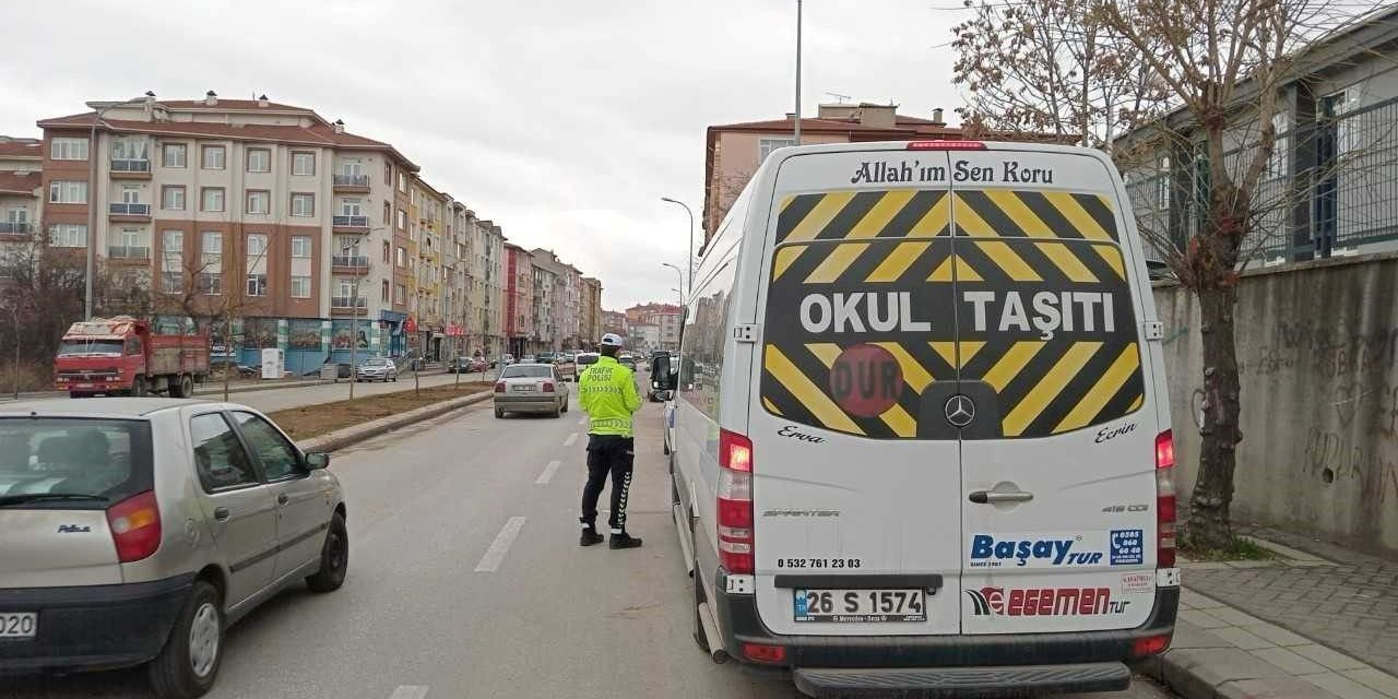 Okul Servislerine Denetim