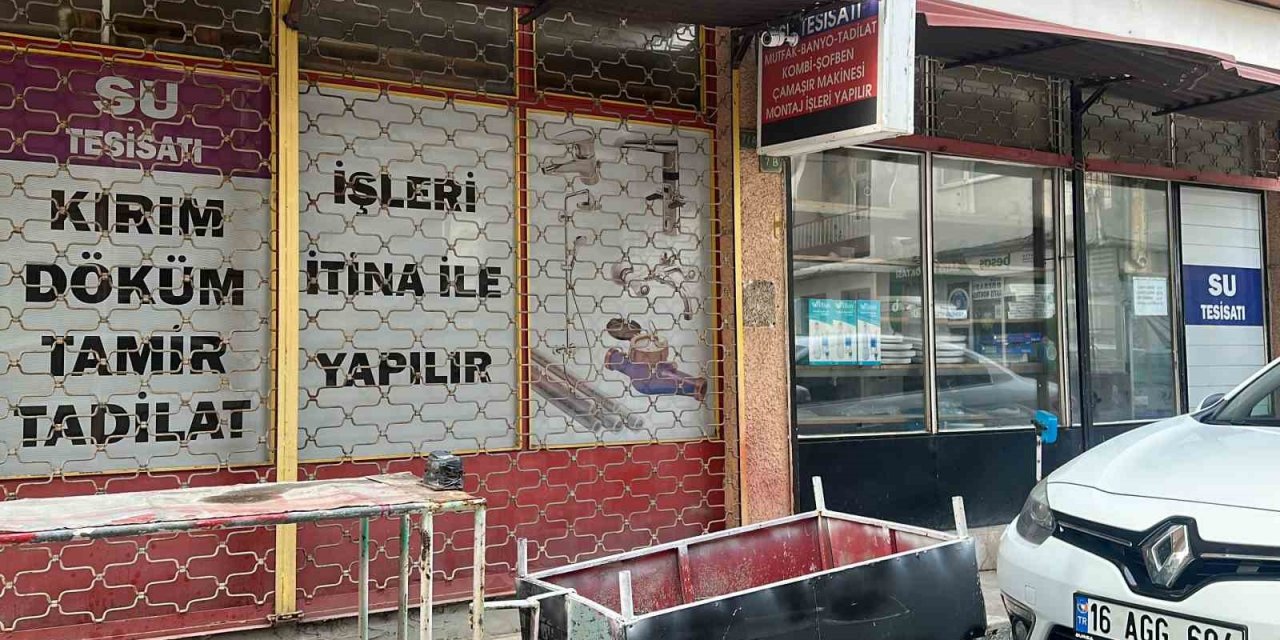 Patlak Hortum Yüzünden Müşterisini Bıçakladı, İşyeri Sahibi Tutuklandı