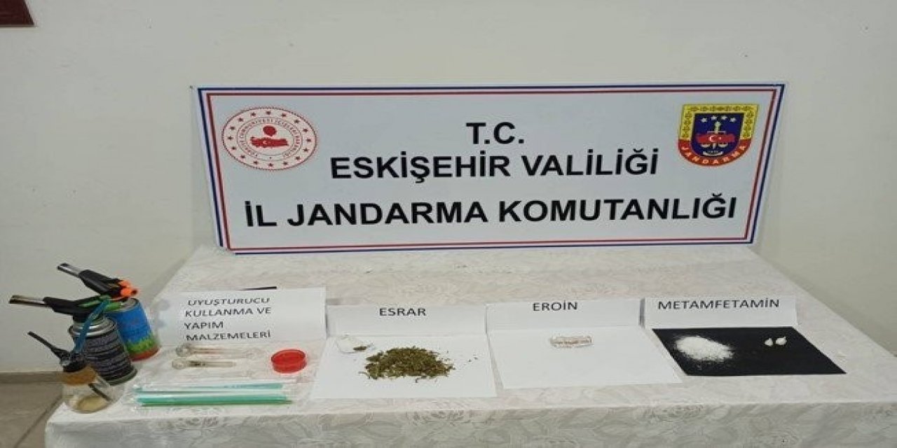 Jandarma Ekipleri 12 Farklı Uyuşturucu Madde Operasyonu Yaptı