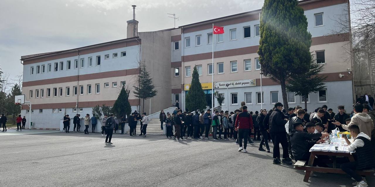 Şeyh Edebali İmam Hatip Lisesi'nden Filistin'e Yardım Eli