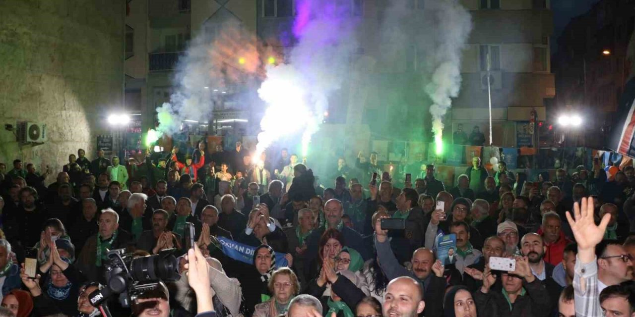 Miting Gibi Açılış