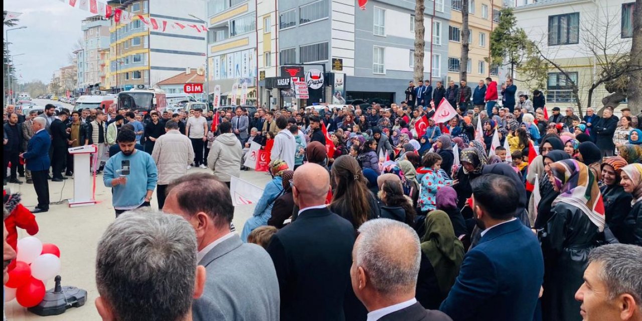 Yeniden Refah'tan Söğüt'te coşkulu açılış