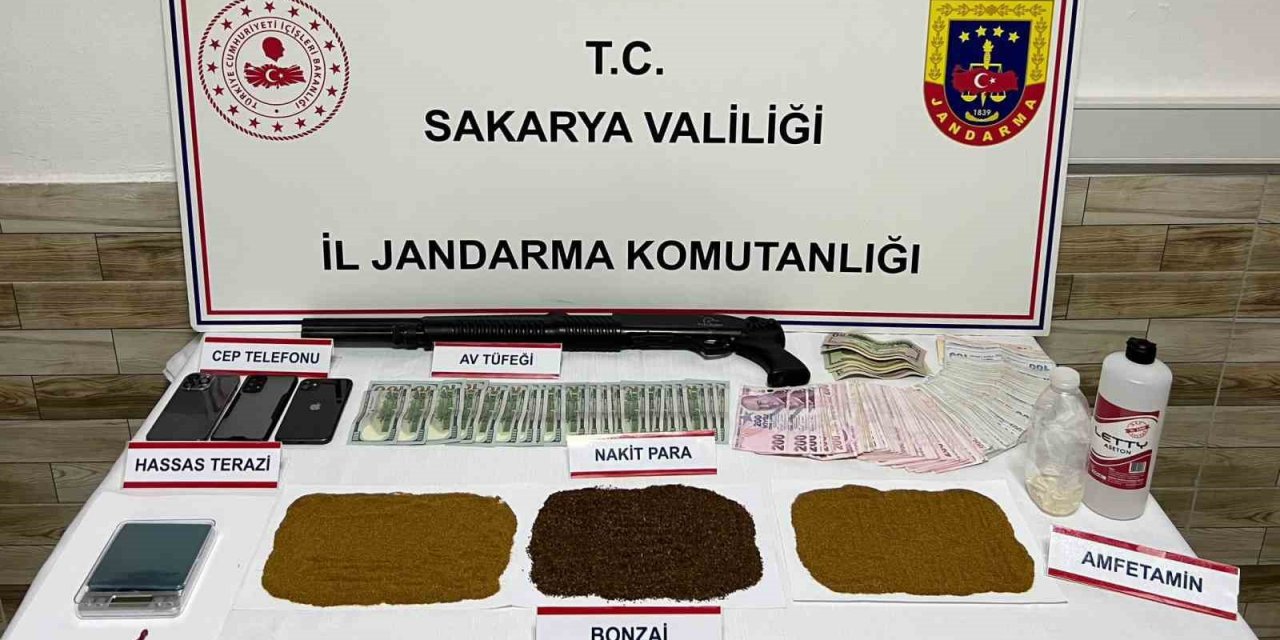 Jandarmadan Uyuşturucu Operasyonu: 3 Gözaltı