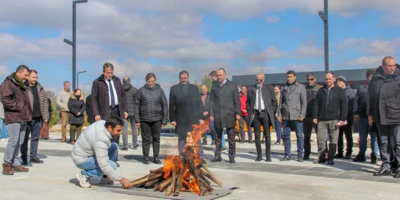 Şeyh Edebali Üniversitesi’nde Görkemli Ateş Yakıldı