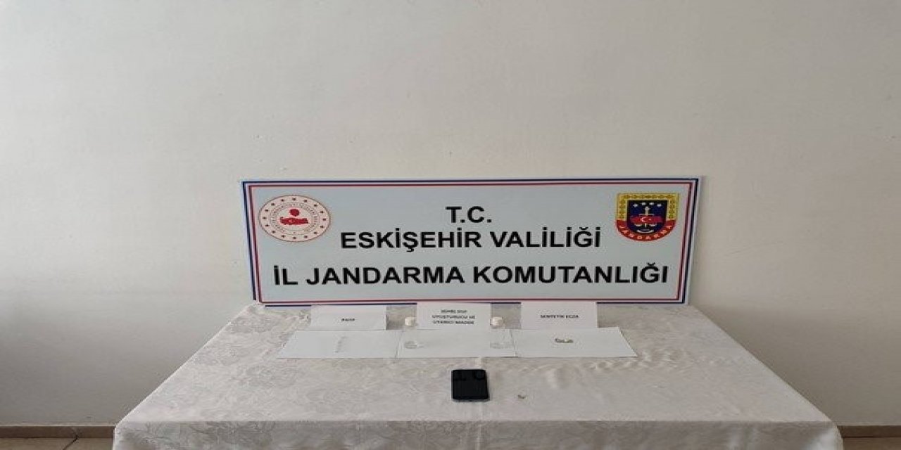 Evinde Uyuşturucu Madde Bulunduran Şahsa Jandarma Operasyonu