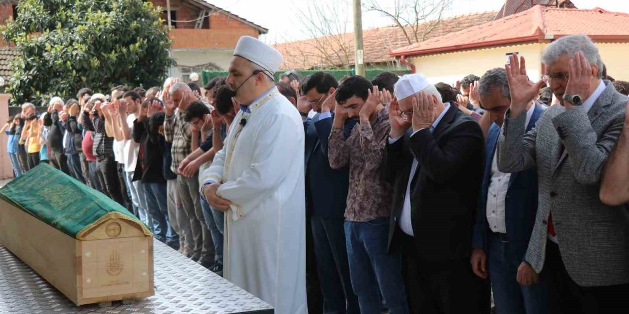 Balkondan Düşen 3 Yaşındaki Çocuğa Acı Veda