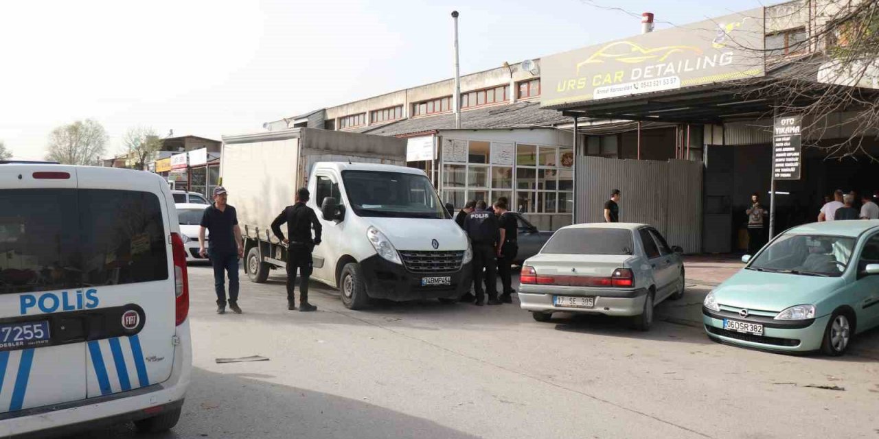 Bir Hafta Önce Dükkanı Kurşunlandı, Bugün Silahla Yaralandı