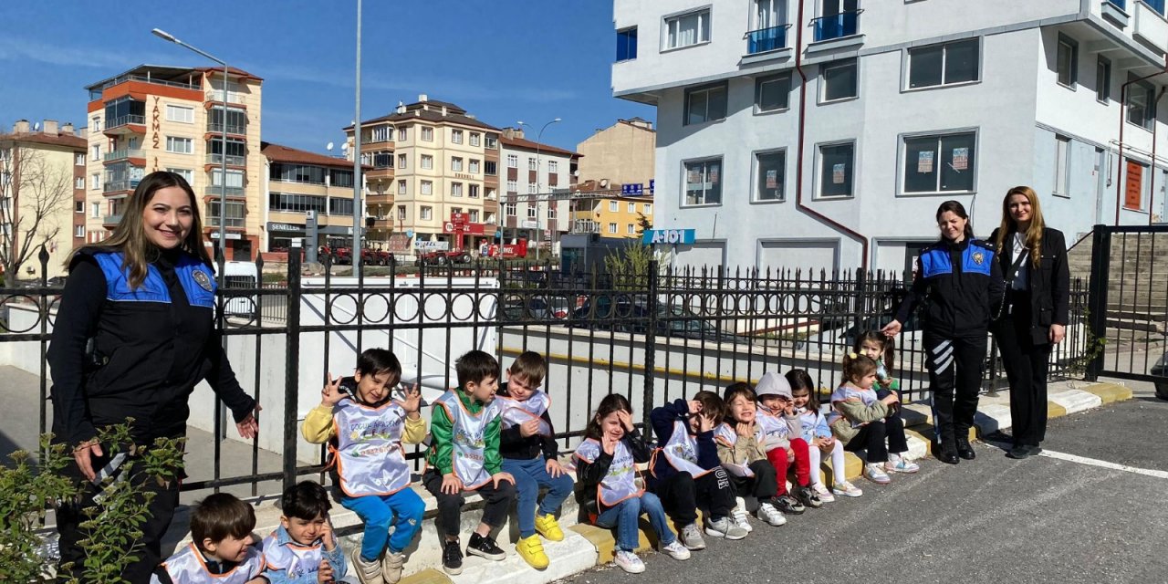 Öğrencilere Trafik Eğitimi