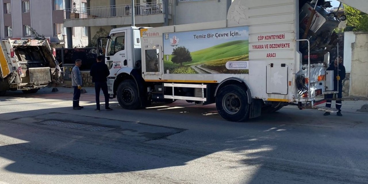 Temizlik Çalışmaları Çöp Konteynerlerinin Yıkanması İle Devam Ediyor