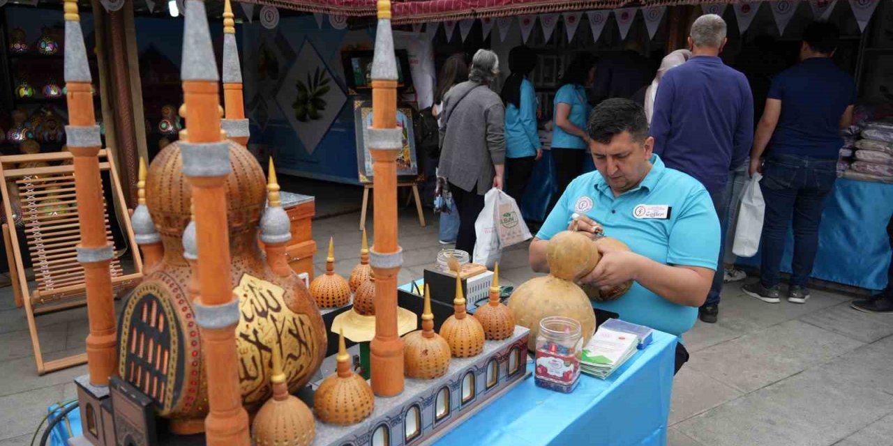 Cezaevindeki Hükümlüler Üretti, Ürünler Yoğun İlgi Gördü