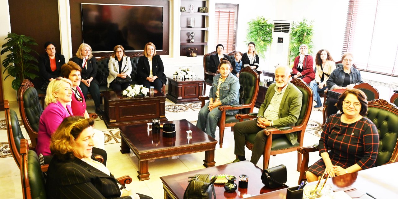 CHP Kadın Kollarından Başkan Bakkalcıoğlu'na Ziyaret