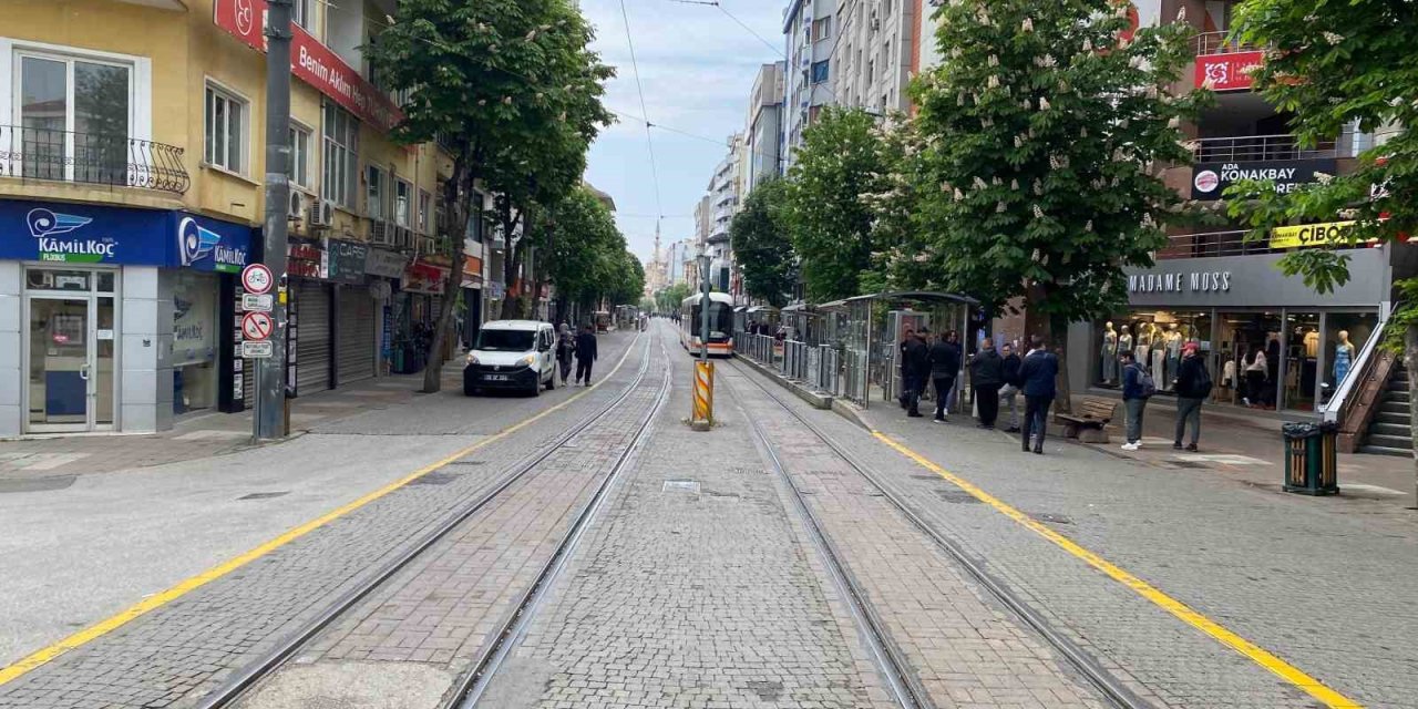 Sabah Yağan Yağmur Kent Merkezinin Boş Kalmasına Sebep Oldu