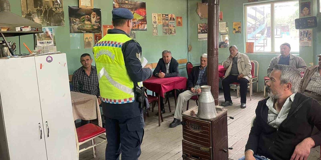 Kütahya İlçelerinde Aile İçi Ve Kadına Yönelik Şiddetle Mücadele Eğitimi