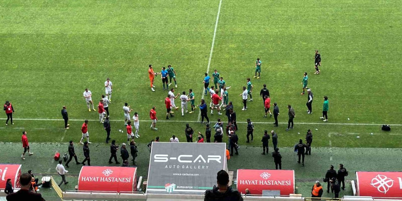 Bursaspor Maçı Yarıda Kaldı