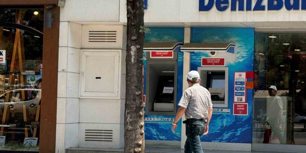 Bankaya Gelen Eli Boş Döndü