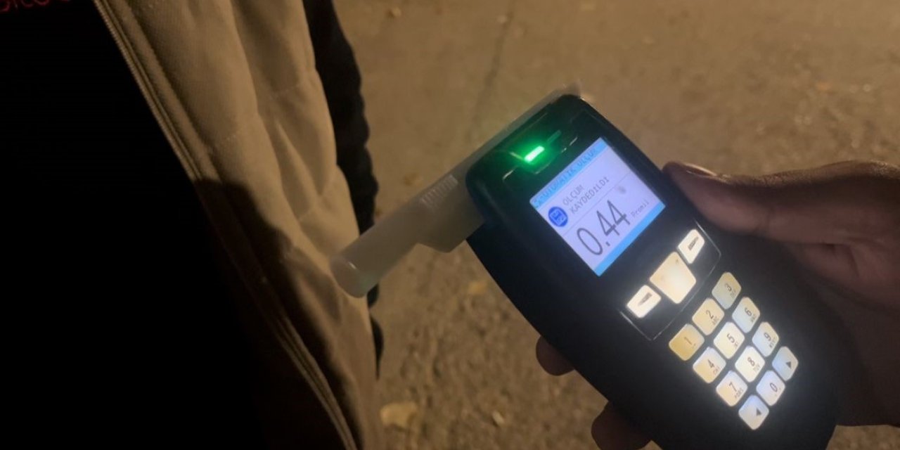 Ekipleri Görünce Ters Şeritten Kaçtı