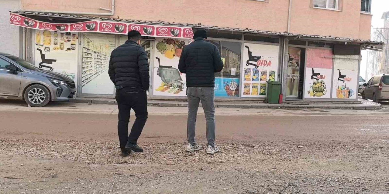 Markete Silahlı Saldırı