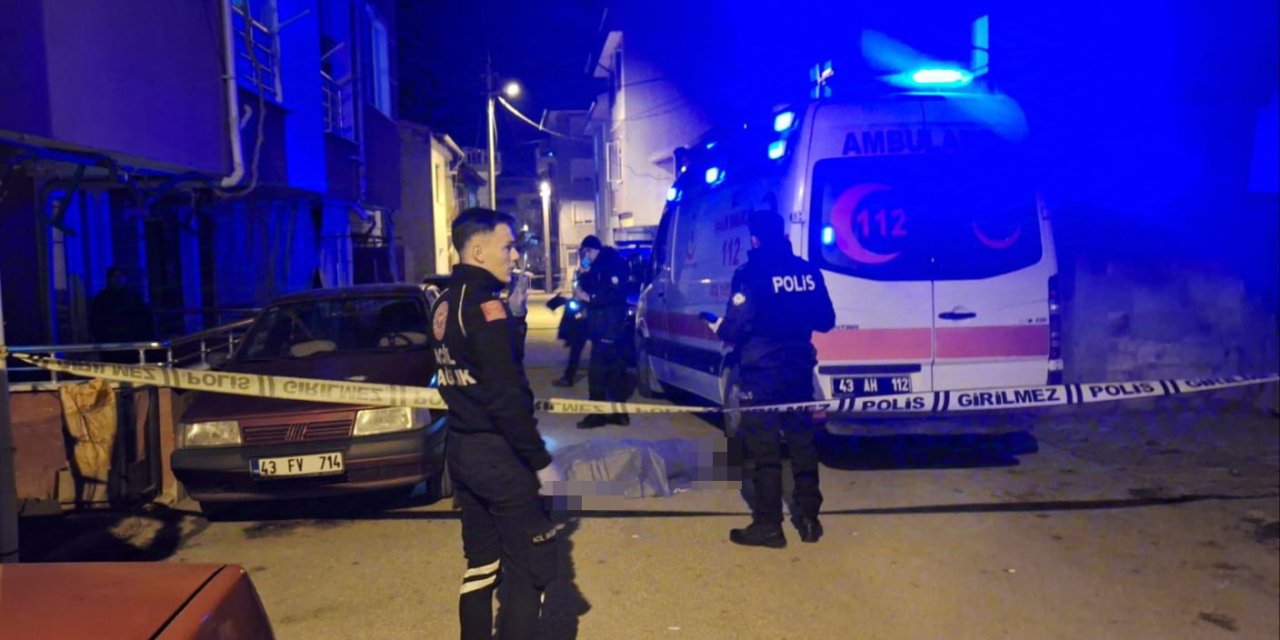Bir Şahsın Cansız Bedeni Sokakta Bulundu