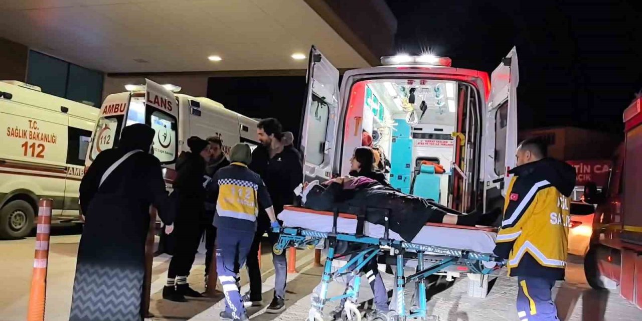 Şarampole Uçan Otomobilden Yaralı Kurtulan Kadın Hayatını Kaybetti