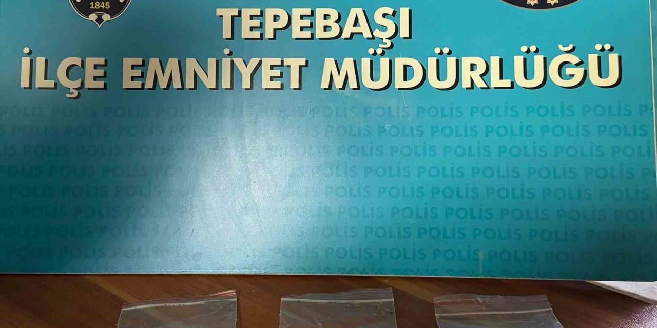 Uyuşturucu Madde Ve Silah Ele Geçirildi
