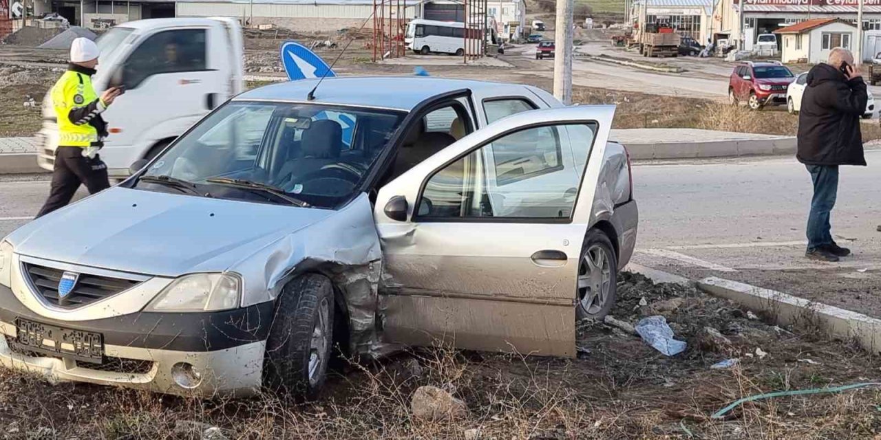 Kavşakta  Kaza: 1 Yaralı