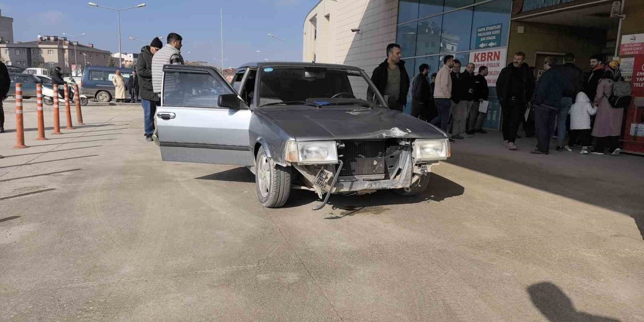 12 Yaşındaki Çocuk Otomobilin Altında Kaldı