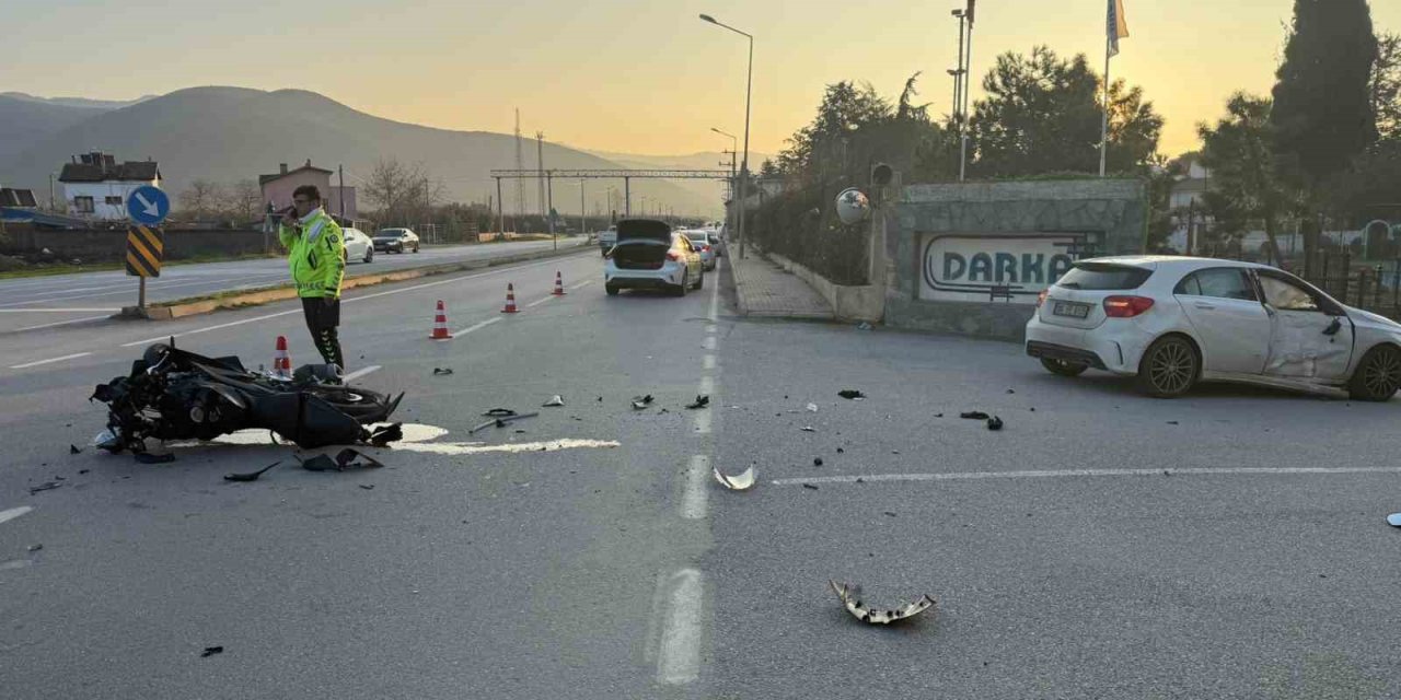 18 Yaşındaki Motosiklet Sürücüsü Kazada Hayatını Kaybetti