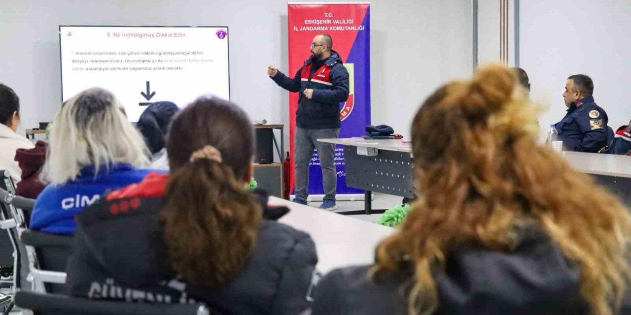 Jandarma Ekiplerinden Firma Çalışanlarına Seminer