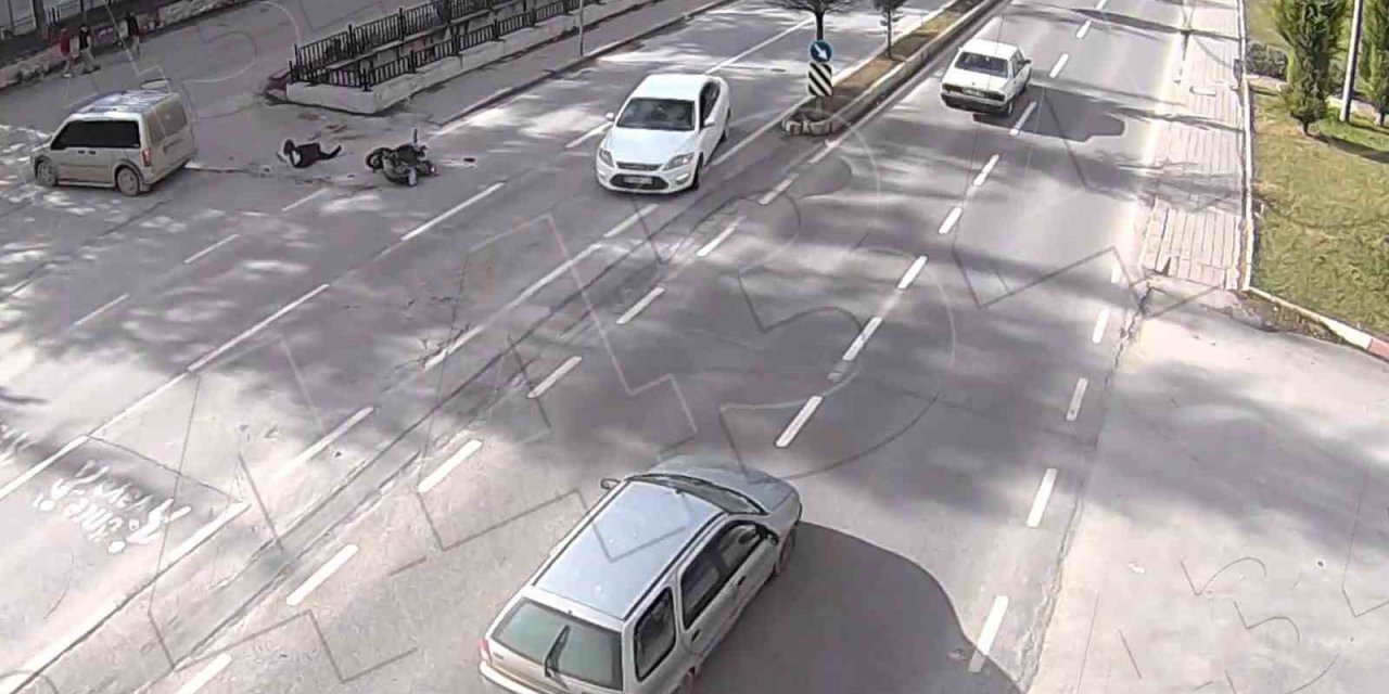 Trafik Kazasında Ağır Yaralanan Genç, 36 Günlük Yaşam Savaşını Kaybetti