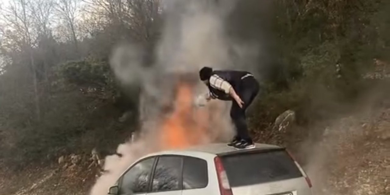 Otomobil Alev Topuna Döndü