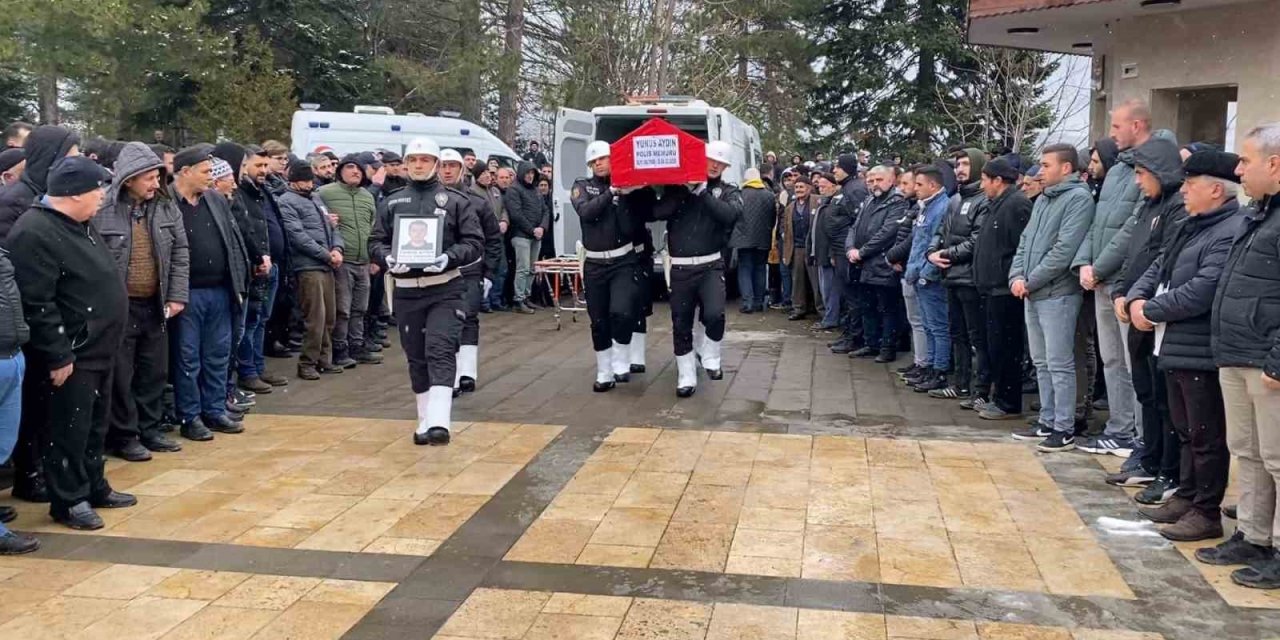 Motosiklet Kazasında Hayatını Kaybeden Polis Bursa’da Toprağa Verildi