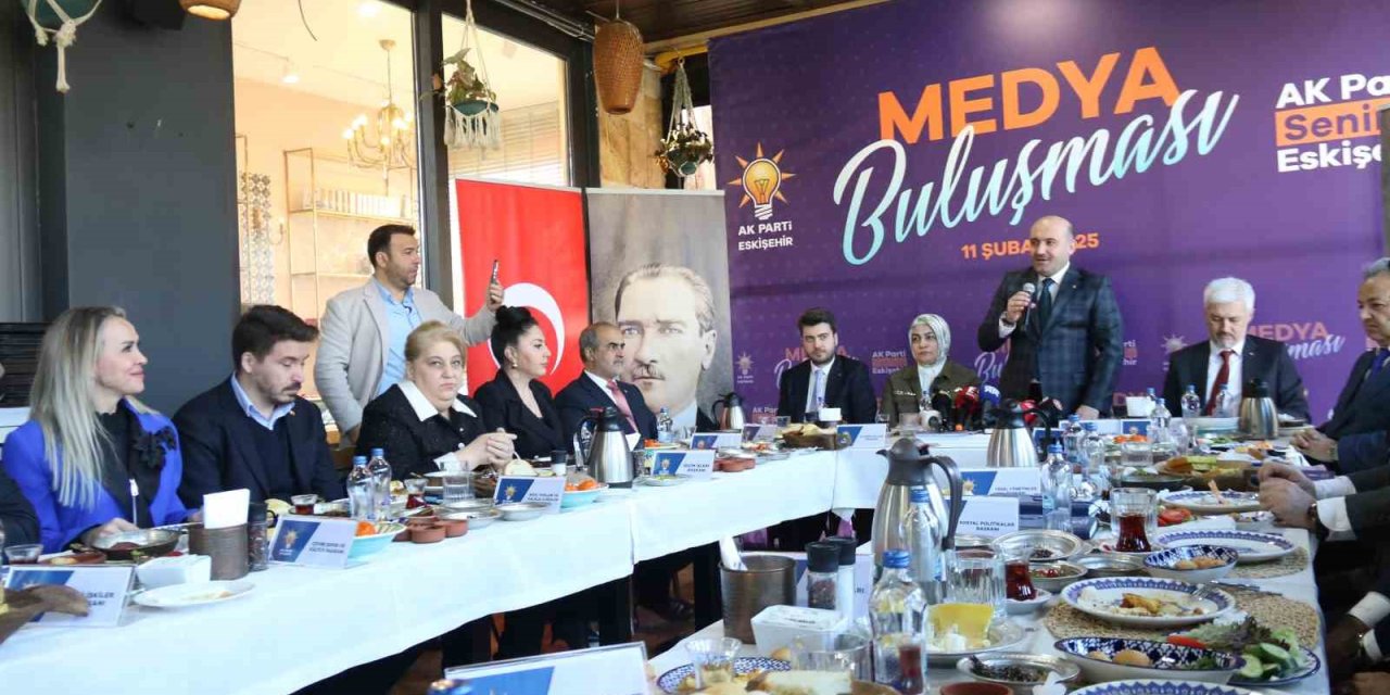 Ak Parti İl Başkanından  Belediye Başkanının Eleştirilerine Cevap
