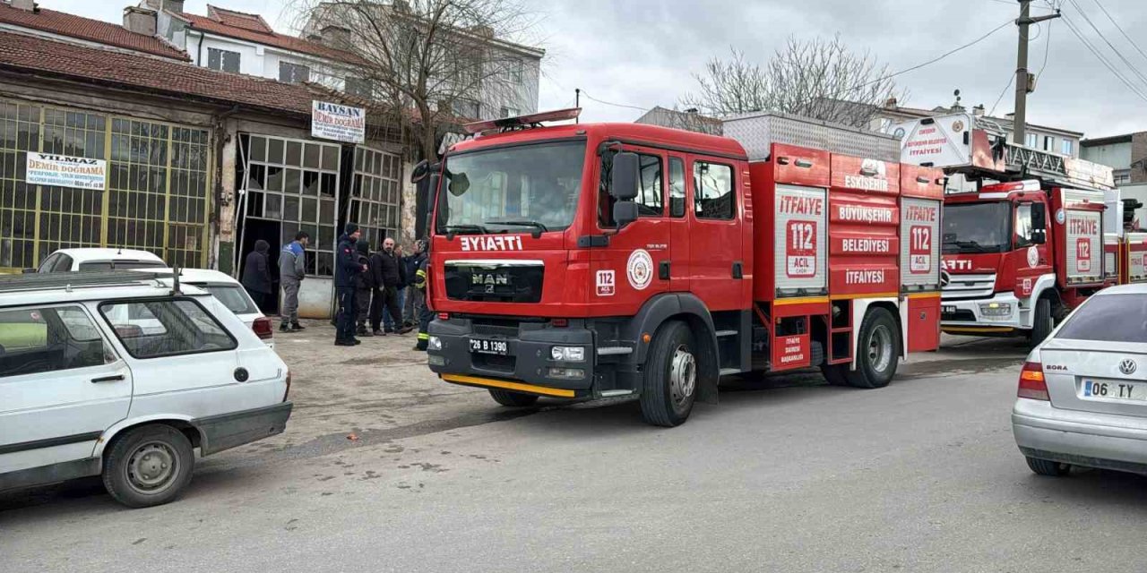 Oto Tamircide  Mutfak Tüpü Patladı!