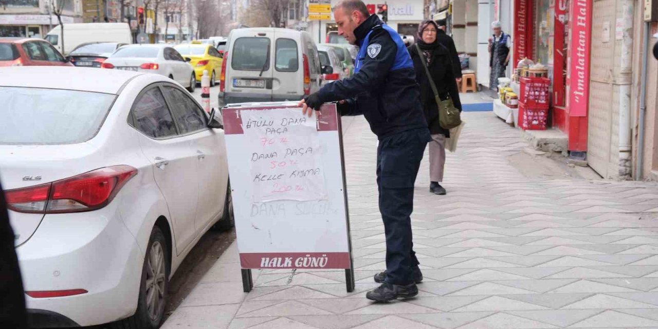 Zabıta Ekipleri Kaldırım İşgallerine Geçit Vermiyor