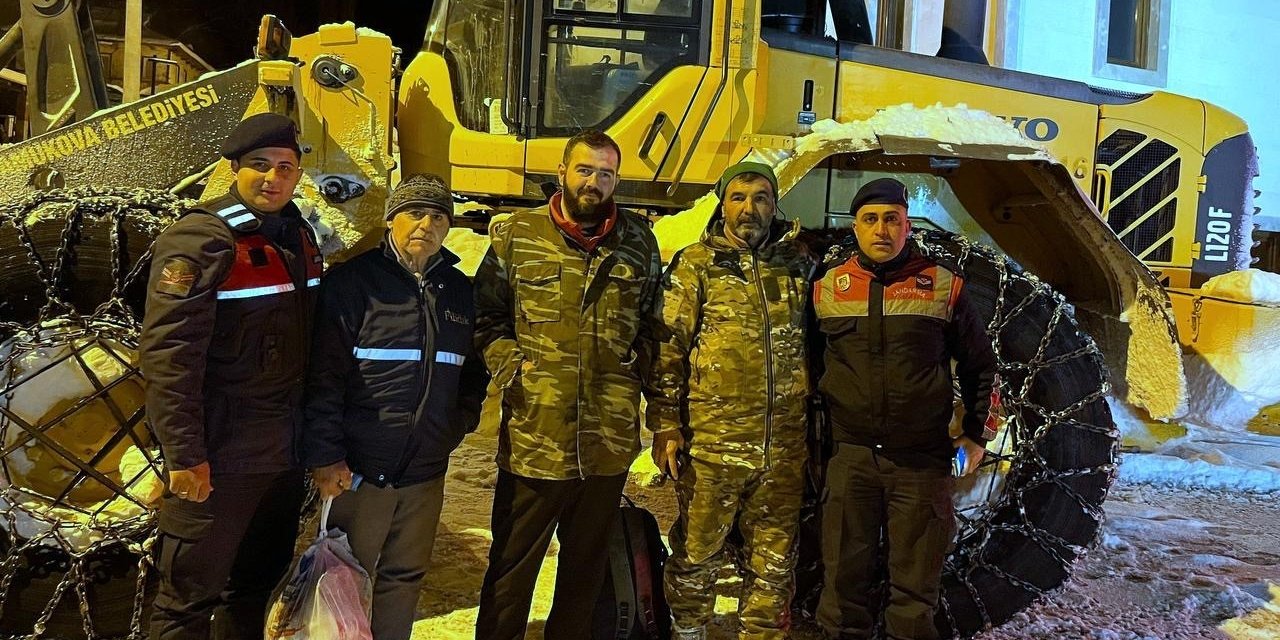 Yaylada Mahsur Kalan 3 Kişi Kurtarıldı