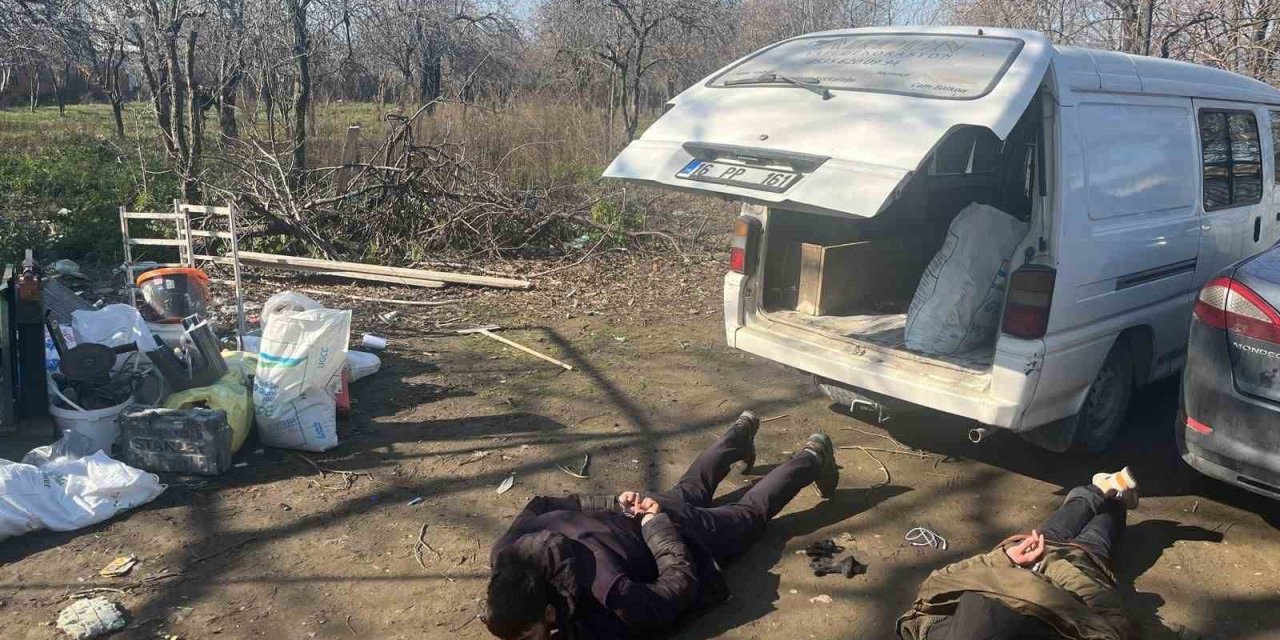 Çalıntı Kamyonetle Nefes Kesen Kaçış