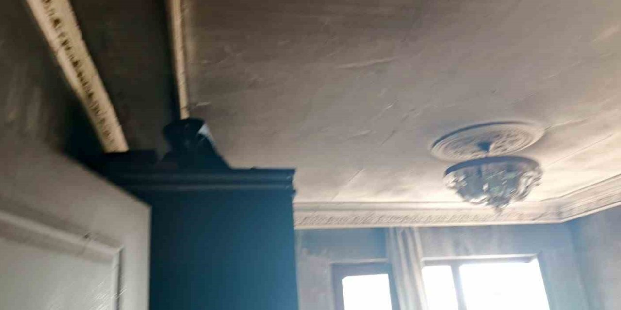 Çakmakla Oynayan Çocuk Evi Yaktı